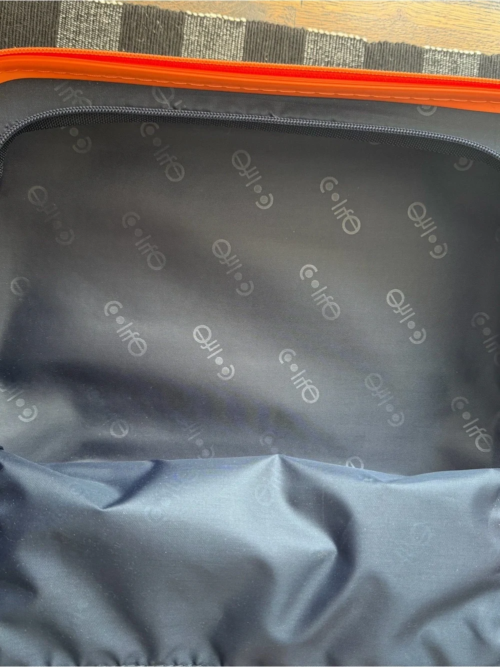 Orange Travel Cosmetic Case ✈️🧴NWOT